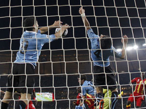 suarez_handball_2.jpg