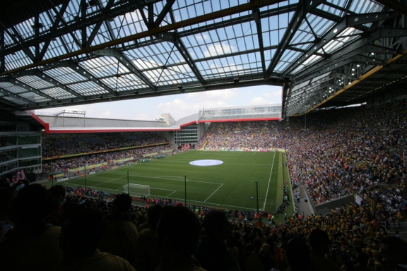 Inside the Kaiser Stadium for Australia v Italy.